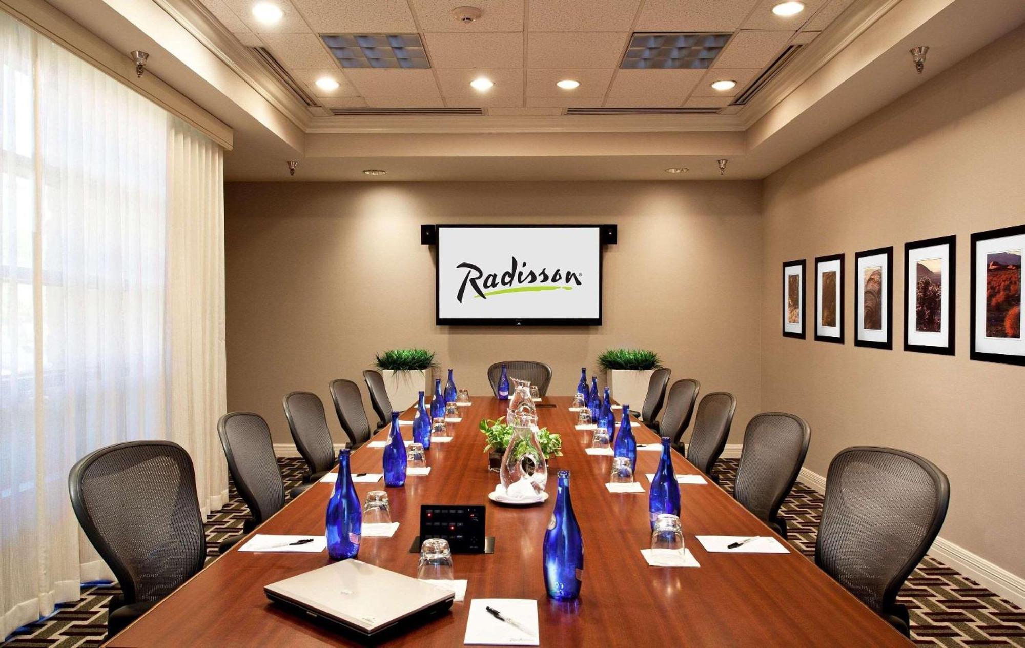 Radisson Hotel Phoenix Airport Exteriör bild